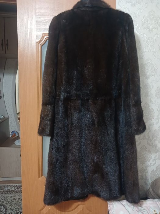 Продам, шуба норковая.