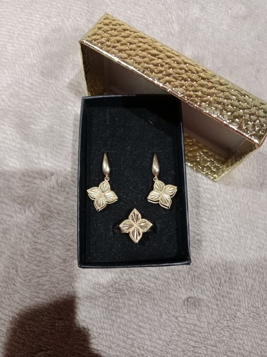 Золотой набор серьги и кольцо