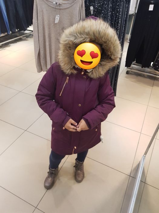 Продам куртки, парки и пальто для девочки