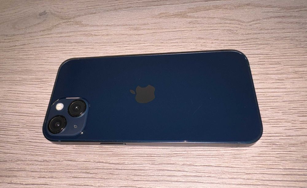 Telefon mobil Apple iPhone 13, 128GB, 5G, Midnight