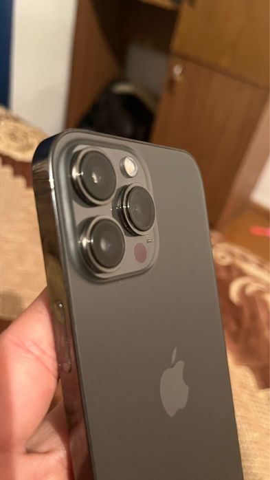 Продам айфон 13 про макс на 128гб