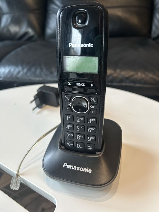 Телефон Panasonic KX-TG1611FXH