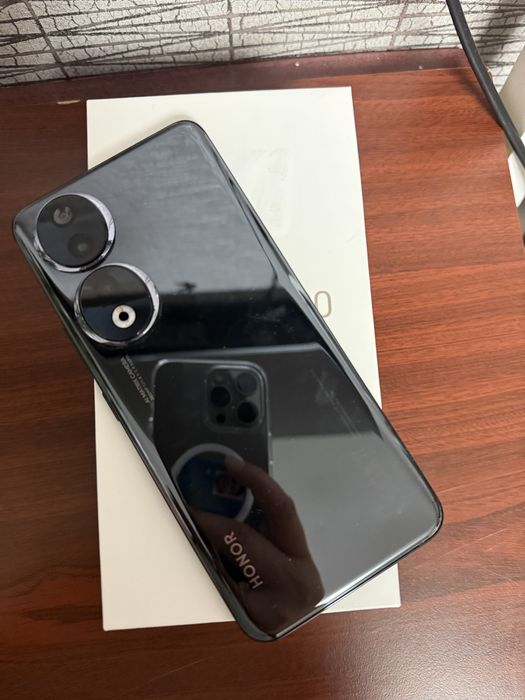 Хонор 90      8/256гб черный