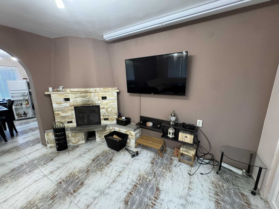 Продава се Къща в с. Драговищица, Област София-област - 383 кв.м за 993 €/кв.м - Снимка #12