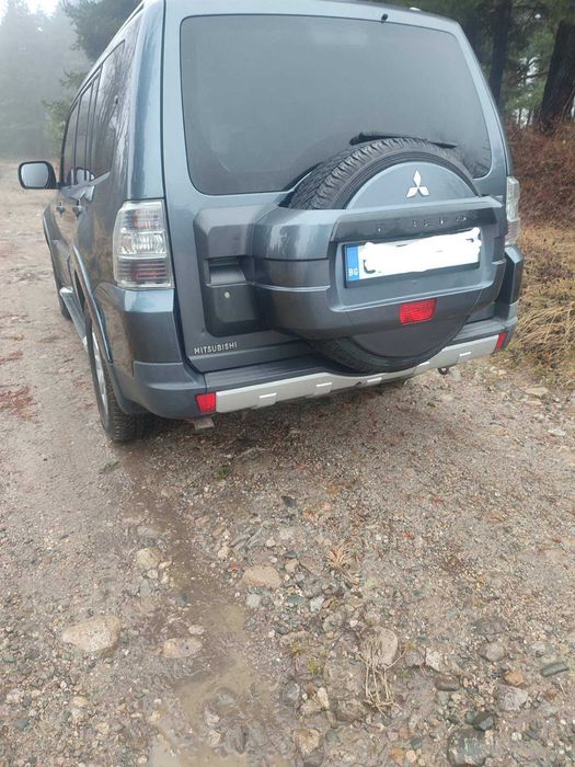 Продавам Mitsubishi Pajero