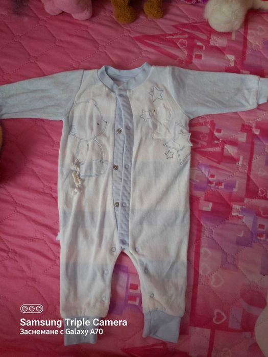 Дрехи за новородено момченце