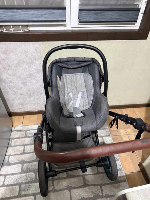 Коляска 2 в 1 (люлька/автокресло)