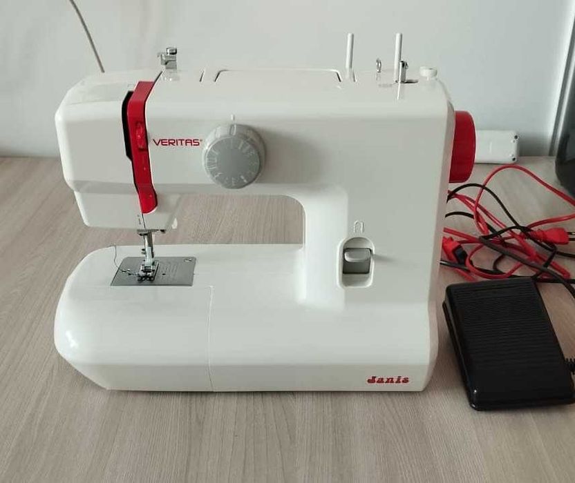 Швейная машинка Veritas Janis
