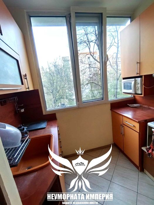 Дава се под наем Тристаен апартамент в Асеновград - 78 кв.м за 422.79 € - Снимка #8