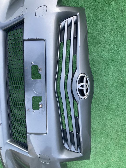 Предна броня за тойота версо/Toyota verso 09-12г