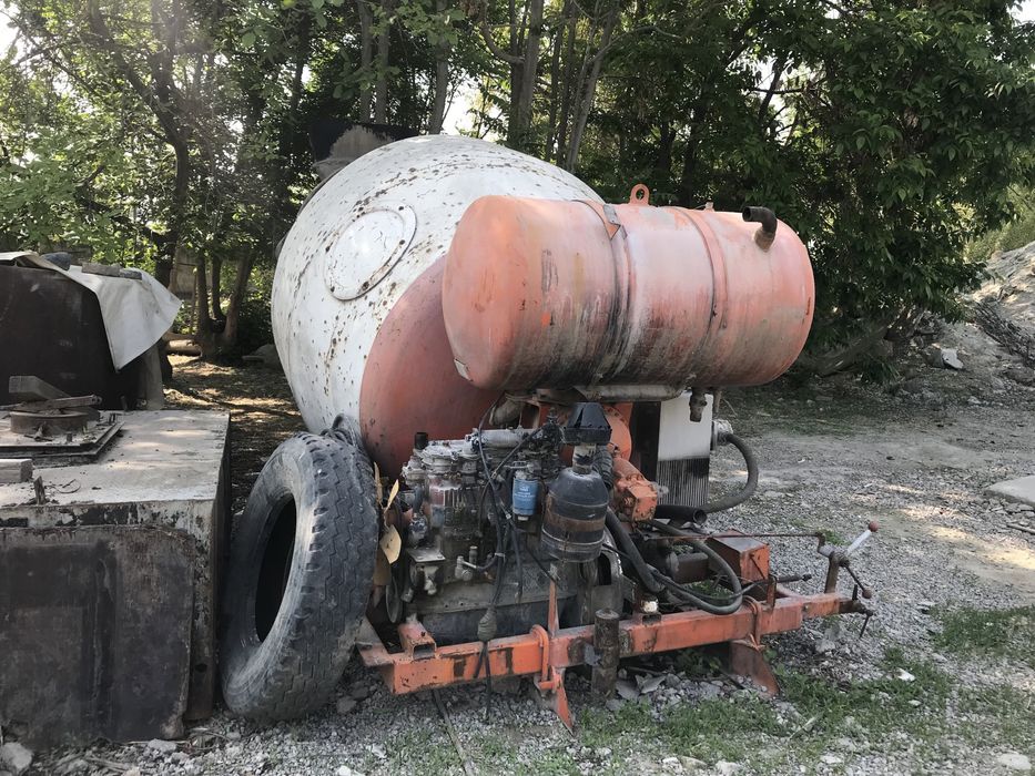 Установка от автобетоносмесителя