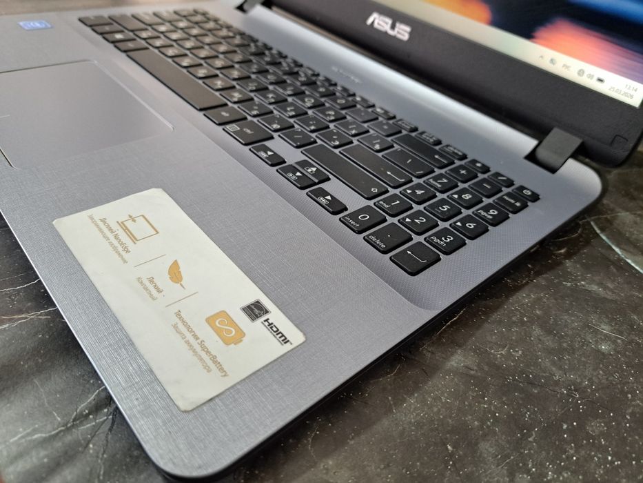 Продам ультрабук ASUS X507MA (идеал)