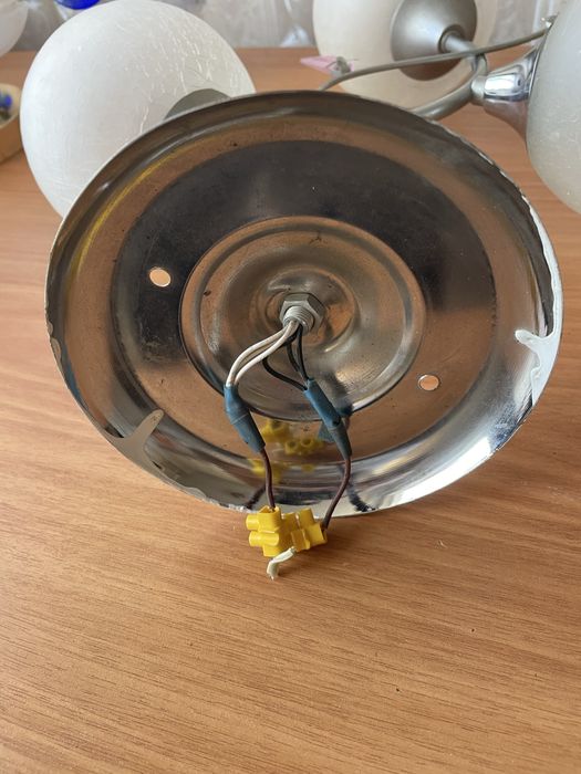 Люстра сатылады , Продам люстру