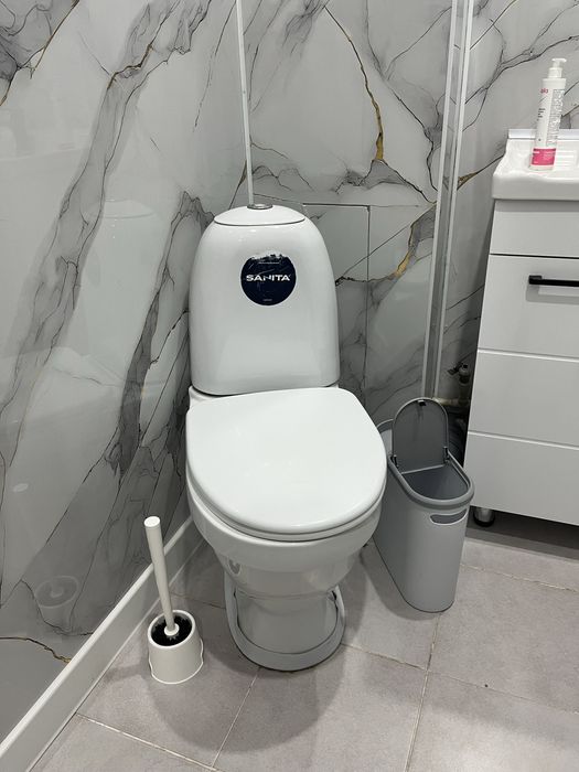 Продам унитаз дешево