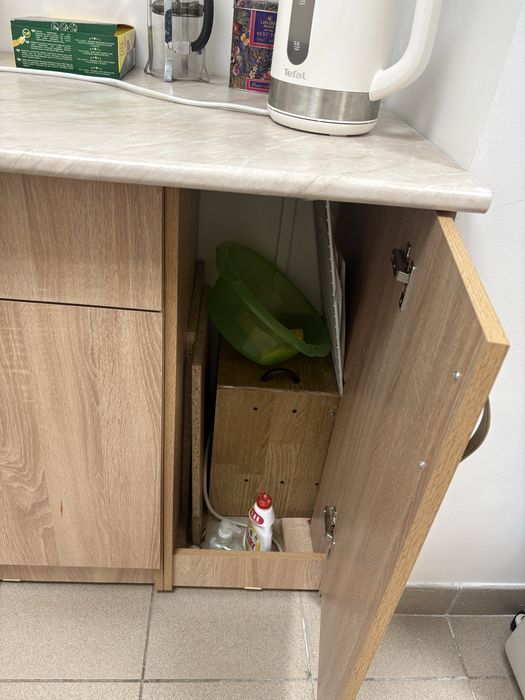 Продается кухонный шкаф