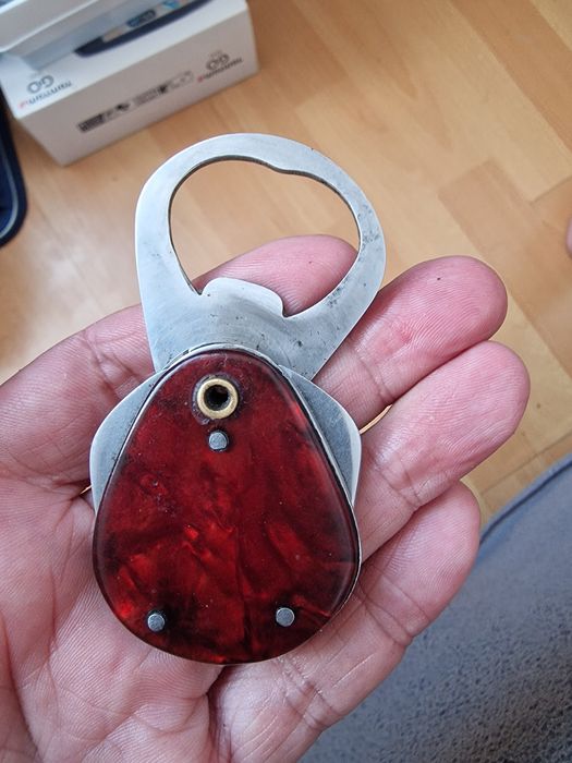 breloc multifuncțional vintage