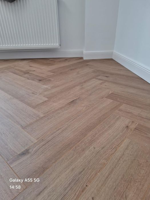 Montaj parchet HERRINGBONE