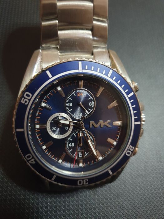 Vând ceas Michael Kors