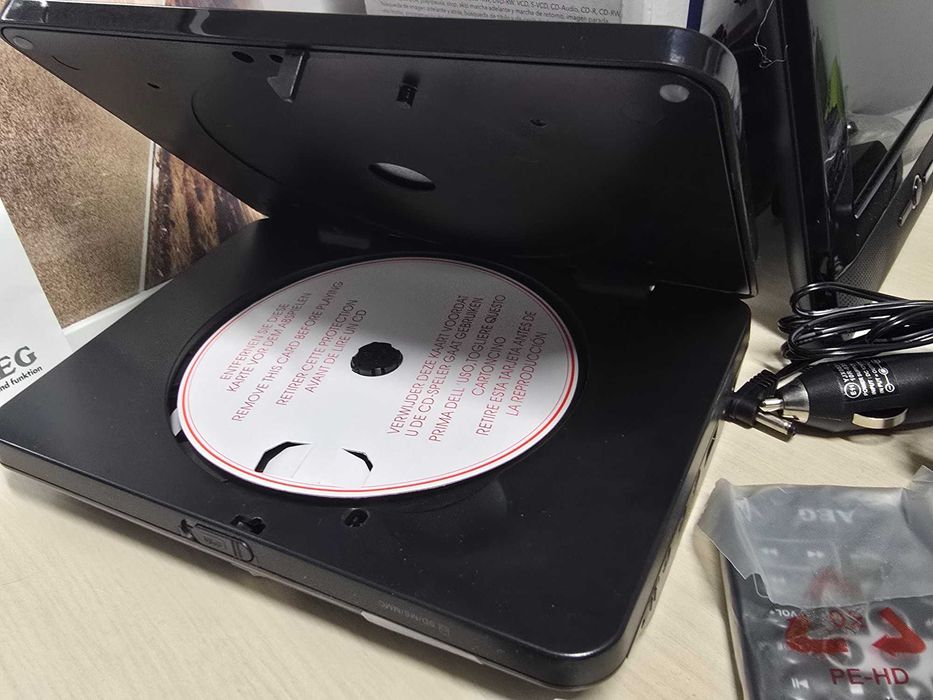 AEG DVD 4551 DVD 2 LCD екрана по 7" USB