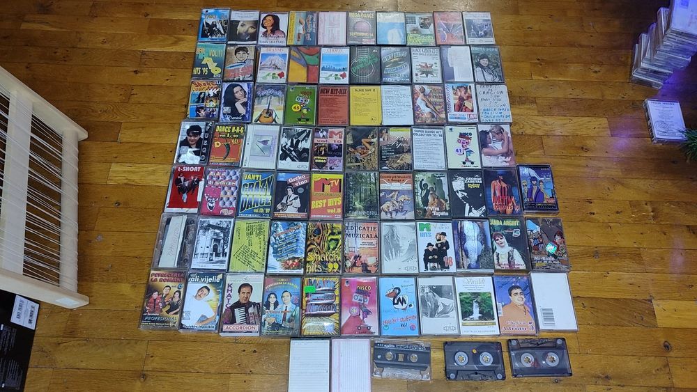 Casete audio muzică de petrecere/ușoară