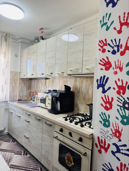 Apartament de vanzare .