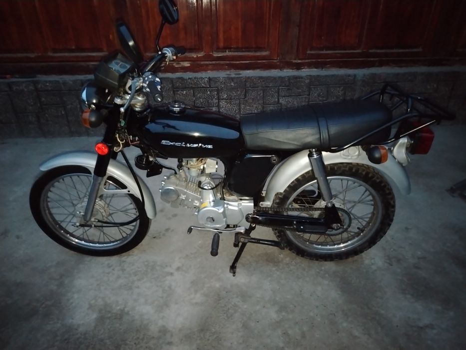 Yamaxa R 100 motosikl
