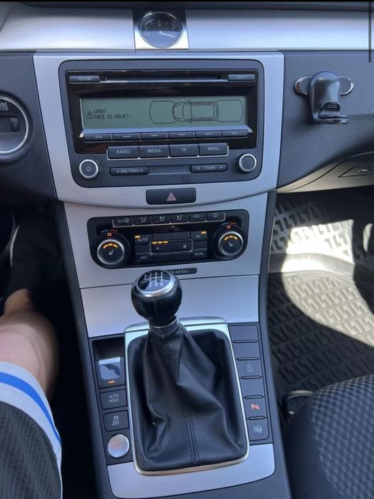 VW PASSAT 1.6 105к.с