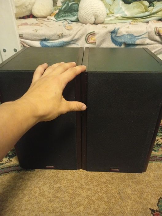 Продам Колонки Solo Microlab