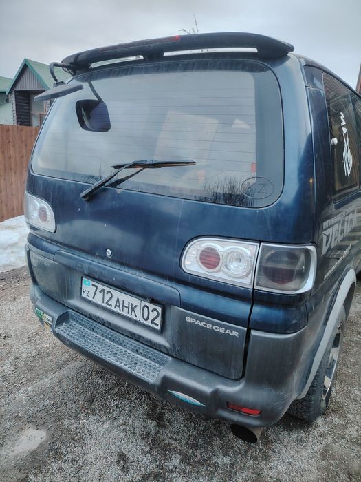 Митсубиси делика