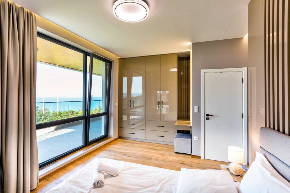 Дава се под наем Многостаен апартамент в Варна, Галата - 206 кв.м за 2194.02 € - Снимка #8