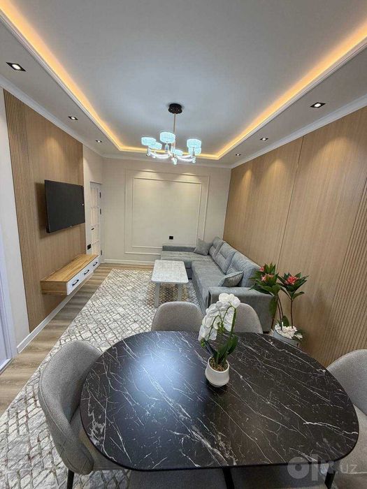 Сдается современная квартира Район: Алмазар 2/2/9 Адрес: Корасарой  04