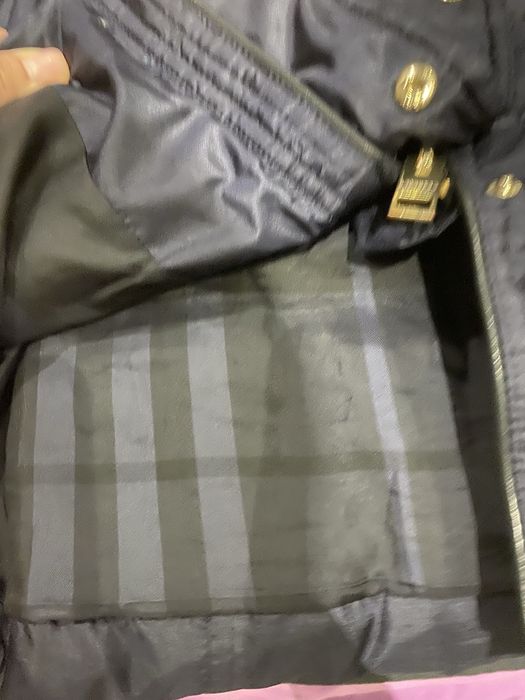 Продам брендовый пуховик , Burberry