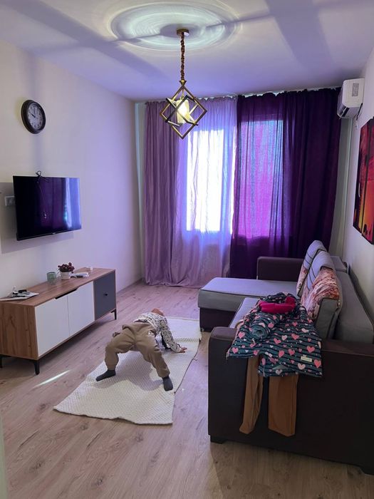 Сдается меблированная однокомнатная квартира.