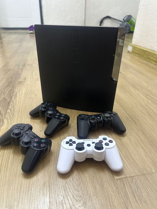 Playstation 3 Slim/500gb/ 4 ta pult/ top uyinlar