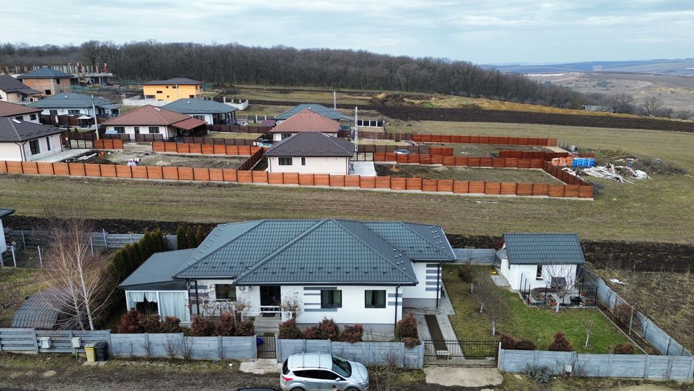 Casa plan Parter mobilata si utilata in Breazu