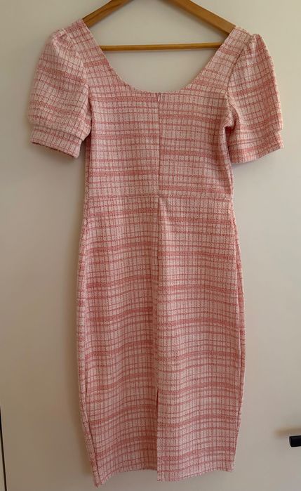 Рокля до коляното