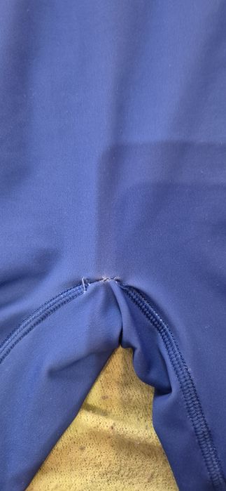 Vând dres lupte mărimea L