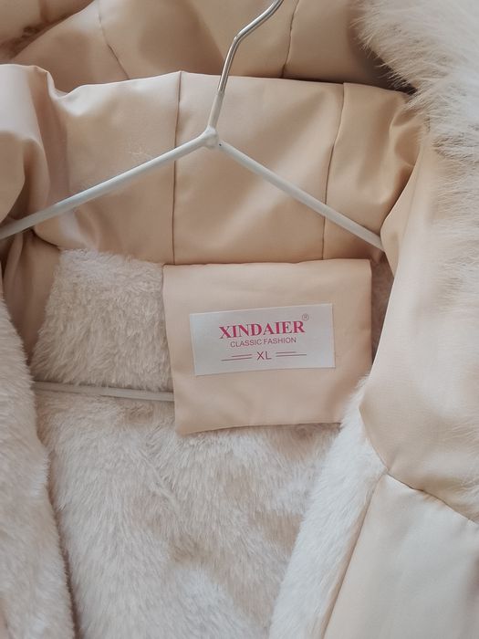 Куртка зимная с капюшоном