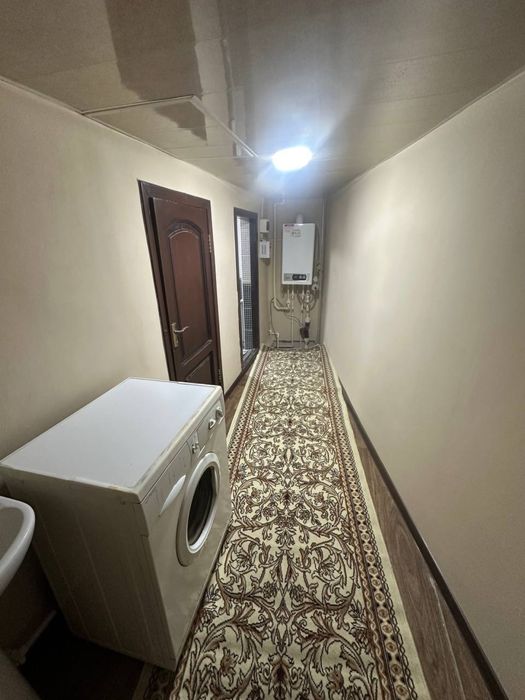 Студентларга ховли уй