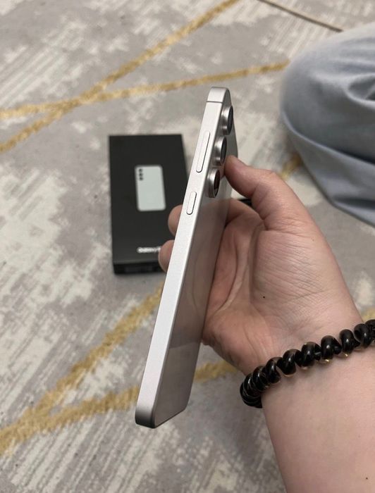 Самсунг s24 fe 256гб