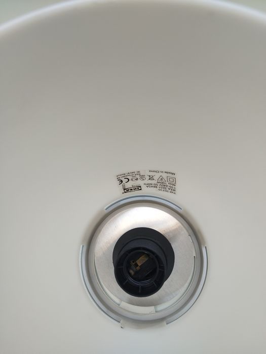 Продавам червени лампи полюлей