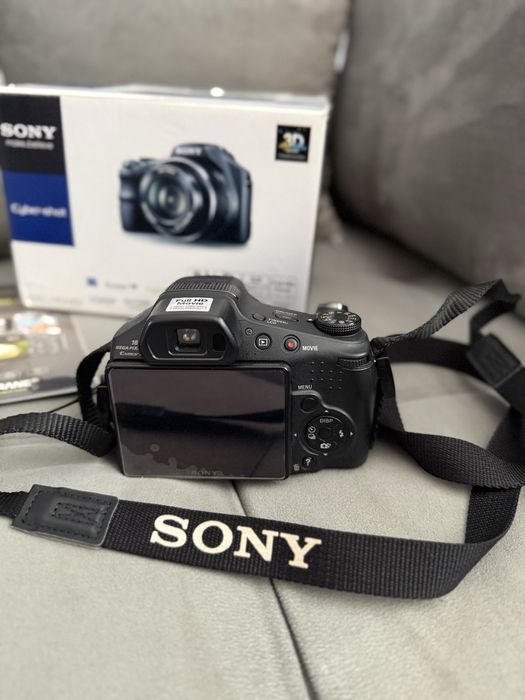 Фотоапарат Sony DSC HX200V