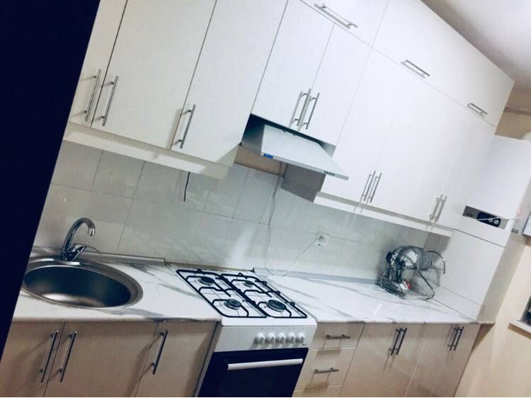 Продаётся своя 3х ком квартира,В Сергели7А,В Сергели Метро,Новастройка