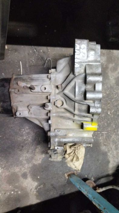 Коробка переключения передач МКПП Mazda BA