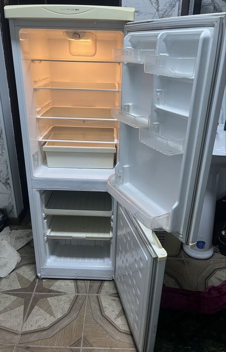 Продаю холодильник