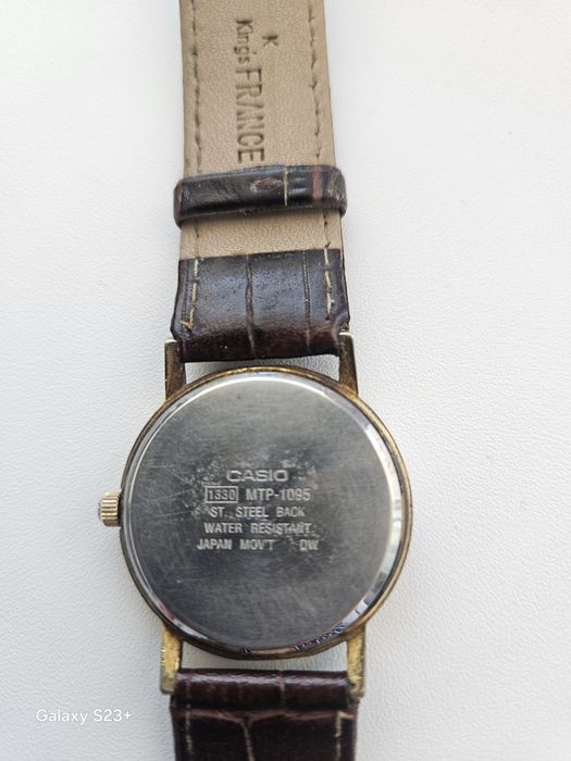 Продам часы в хорошем состоянии