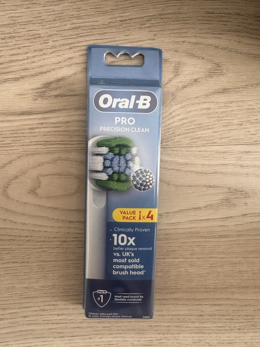 Capete de periuta oral b pro.Detin 12 pachete .Un pachet 30de lei .12pqchete 360 lei