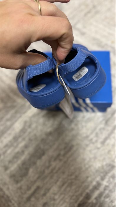 Sandale adidas de bebe