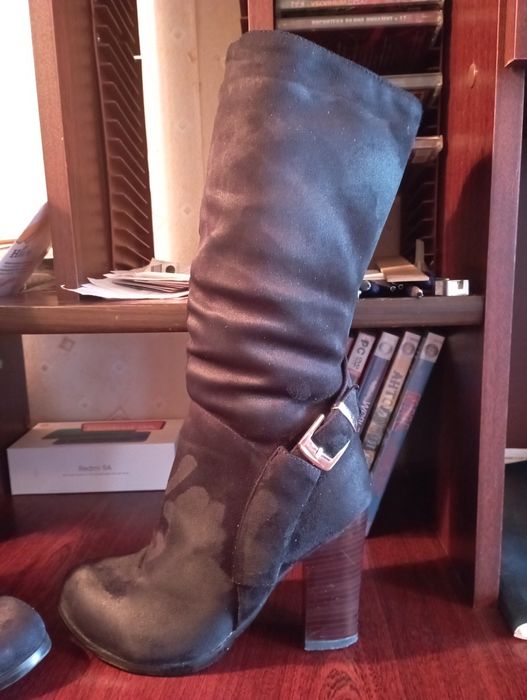 Продам женскую обувь 35 размера