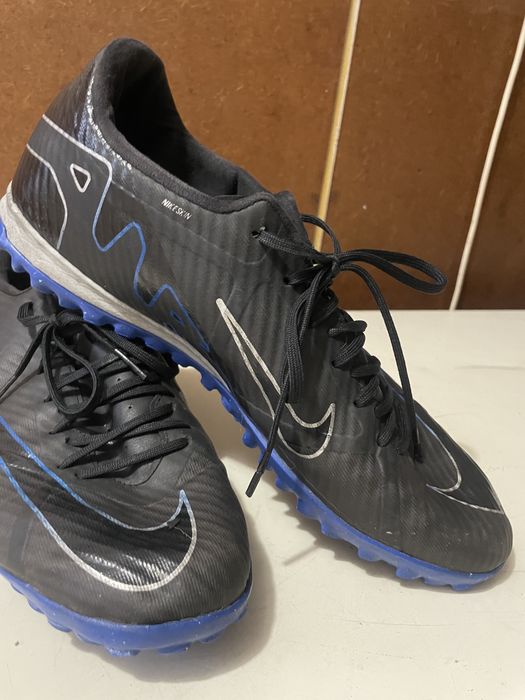 Nike air zoom academy